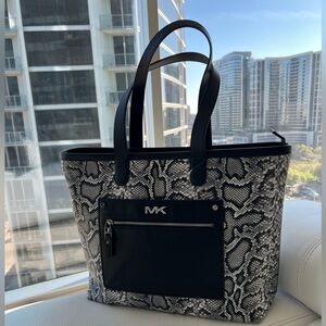 MICHAEL KORS EXCUSE LIMITED Varick Snake Embossed Leather Tote Bag